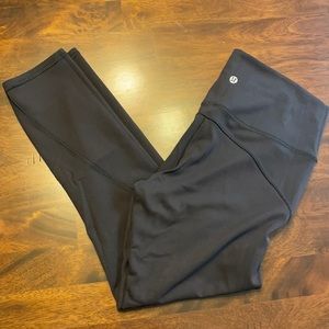 Lululemon In Movement Crop 23”